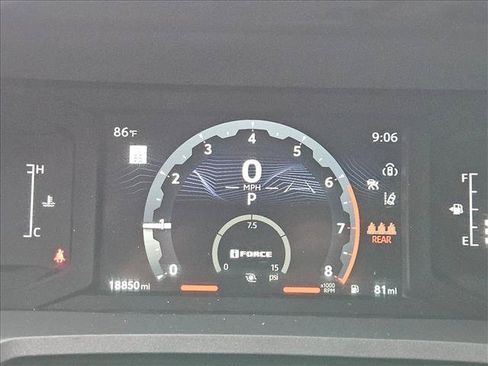Used 2024 Toyota Tacoma SR5 RWD image 11