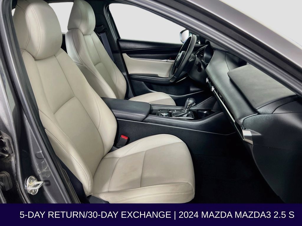 Used 2024 MAZDA MAZDA3 s FWD image 32
