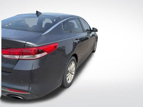 Used 2017 Kia Optima LX w/ Convenience Package image 9