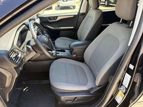 Used 2022 Ford Escape SE w/ Convenience Package FWD image 13