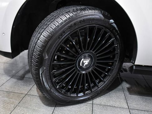 Used 2023 Lincoln Navigator Reserve image 5