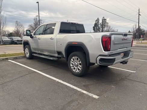 Used 2022 GMC Sierra 2500 Denali w/ Denali Ultimate Package image 3