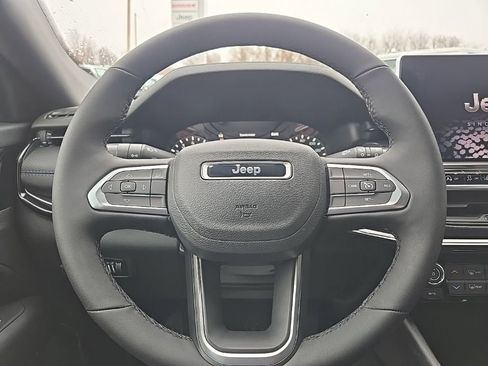 New 2026 Jeep Compass Latitude image 37