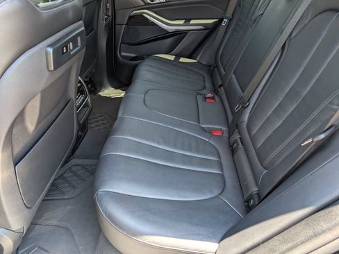Used 2019 BMW X5 xDrive40i w/ Convenience Package AWD/4WD image 9