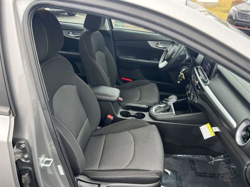 Used 2023 Kia Forte LXS image 24