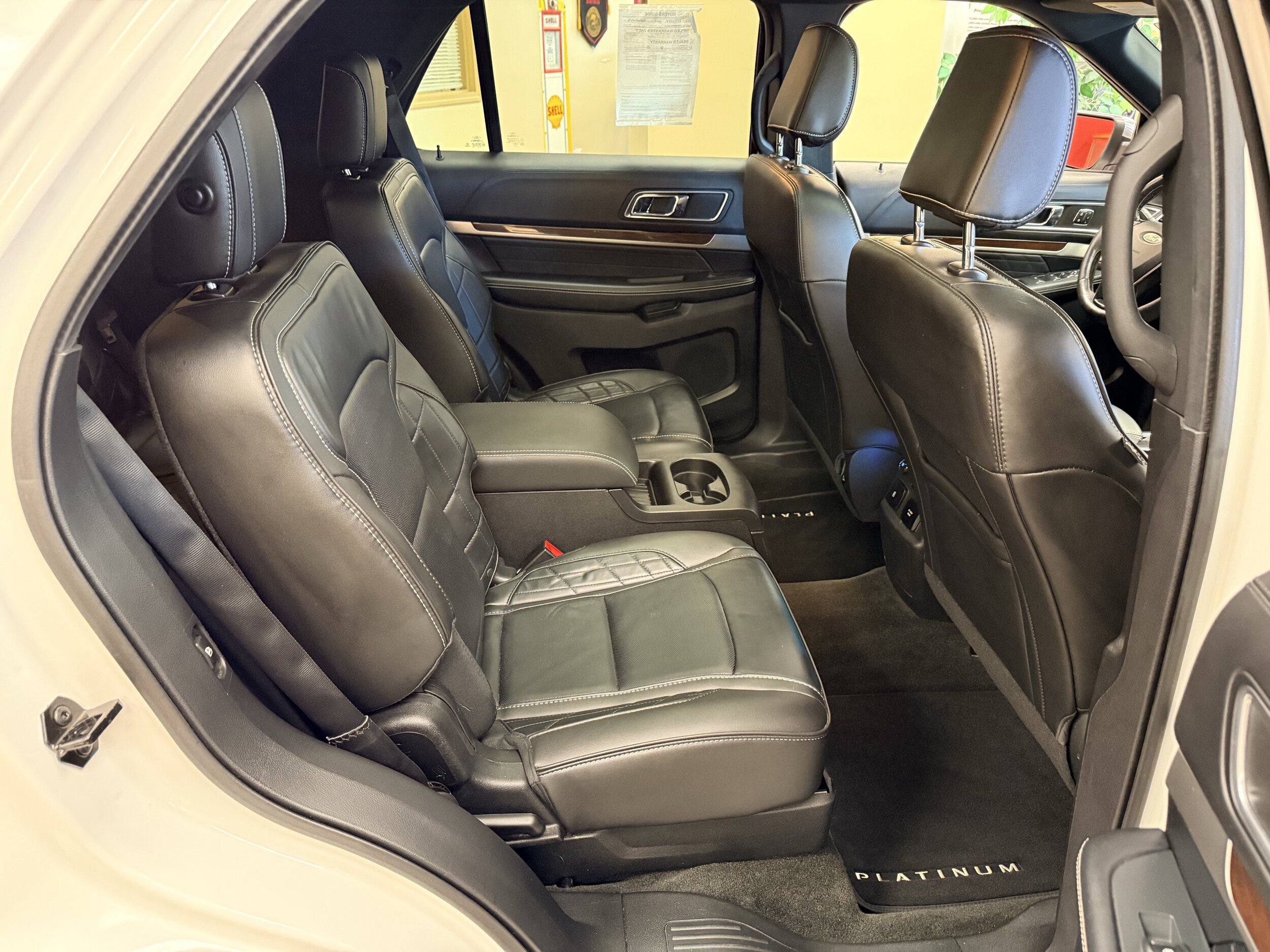 Used 2018 Ford Explorer Platinum AWD/4WD image 44