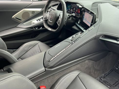 Used 2025 Chevrolet Corvette Z06 RWD image 20