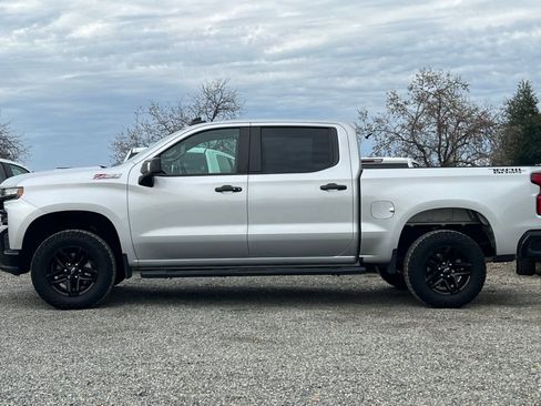 Used 2021 Chevrolet Silverado 1500 LT Trail Boss w/ Convenience Package II image 6