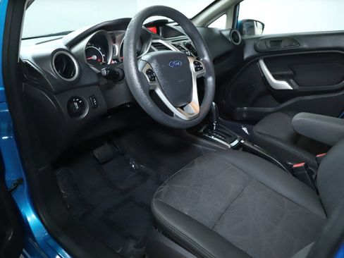 Used 2013 Ford Fiesta SE image 17