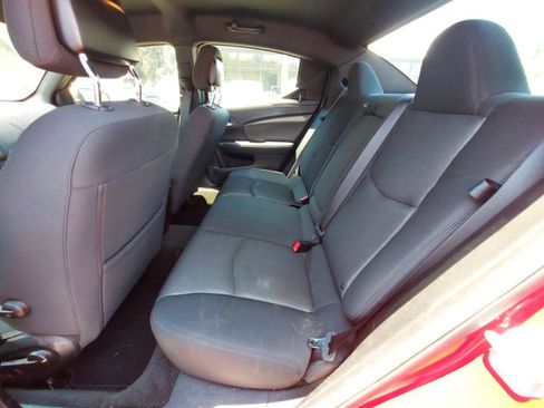 Used 2013 Dodge Avenger SE FWD image 9