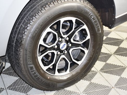 Used 2023 Ford Expedition XLT AWD/4WD image 40