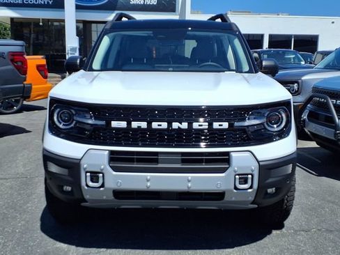 New 2026 Ford Bronco Sport Badlands w/ Sasquatch Badlands Package AWD/4WD image 2