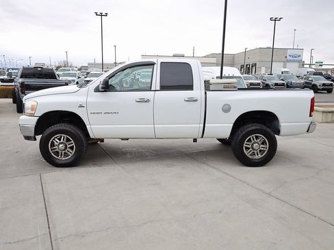 Used 2006 Dodge Ram 2500 Truck SLT w/ Trailer Tow Group AWD/4WD image 3