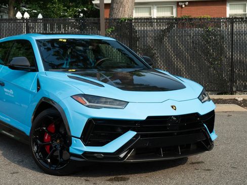 Used 2024 Lamborghini Urus Performante AWD/4WD image 34