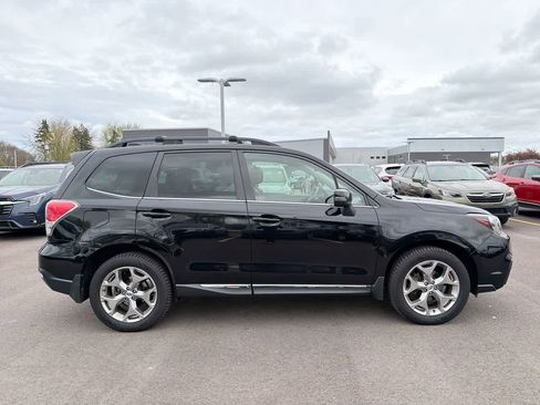 Used 2018 Subaru Forester 2.5i Touring AWD/4WD image 14