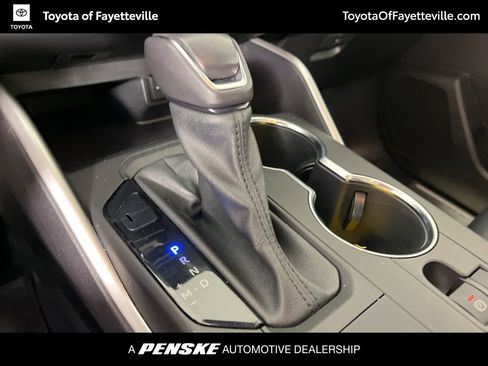 Used 2021 Toyota Highlander XSE image 32