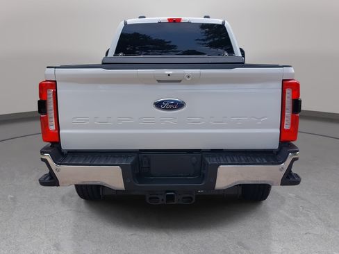 Used 2025 Ford F350 Lariat w/ Chrome Package AWD/4WD image 6