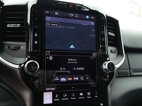 New 2026 RAM 2500 Big Horn AWD/4WD image 17