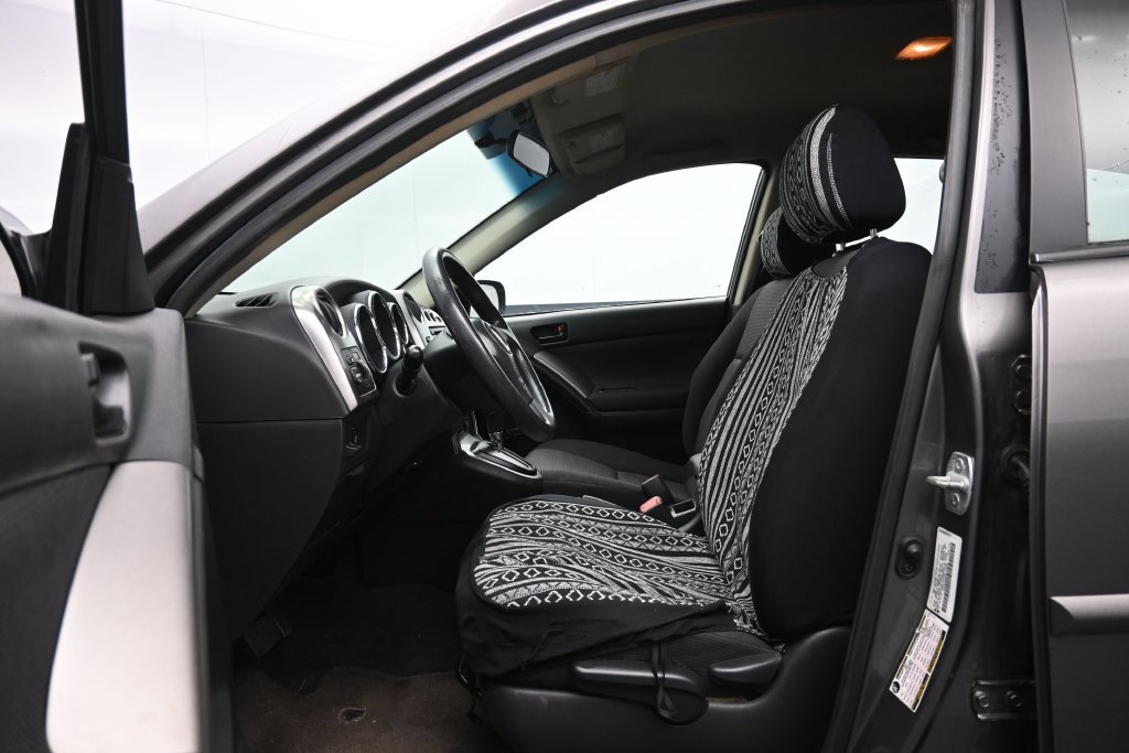 Used 2008 Pontiac Vibe FWD image 16