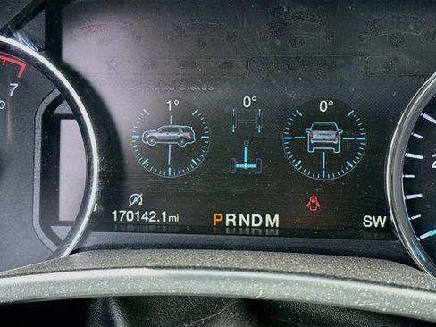 Used 2018 Ford Expedition Max Limited RWD image 13