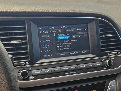 Used 2018 Hyundai Elantra SEL w/ Cargo Package FWD image 19