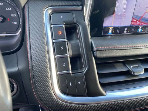 Used 2021 Chevrolet Tahoe RST w/ Luxury Package image 15