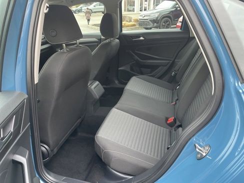 Certified 2025 Volkswagen Jetta S image 8