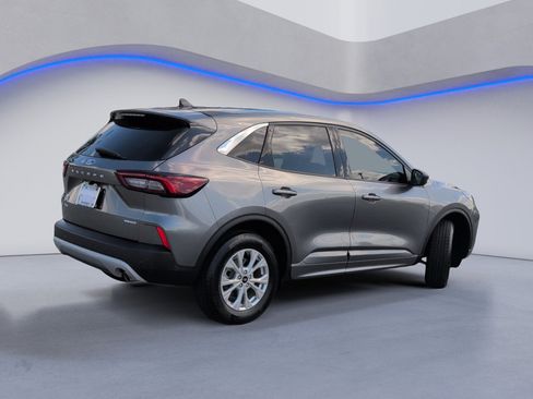 Used 2024 Ford Escape Active w/ Tech Pack #1 AWD/4WD image 4