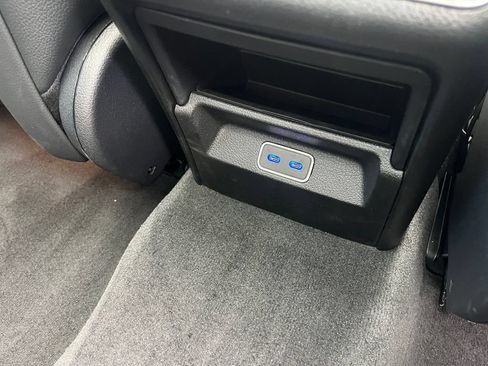Certified 2026 Mercedes-Benz GLS 450 4MATIC image 19