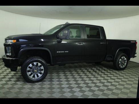 Used 2023 Chevrolet Silverado 2500 Custom w/ Custom Convenience Package AWD/4WD image 12