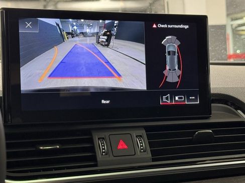 Used 2025 Audi Q5 2.0T Premium image 24