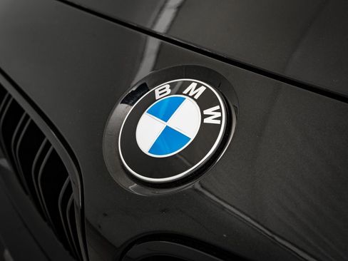 Used 2018 BMW M4 image 15