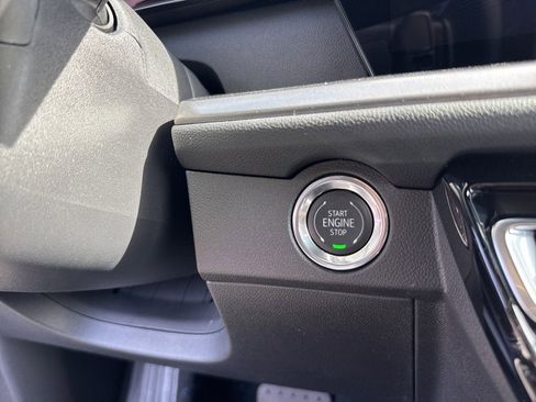 New 2026 Chevrolet Traverse LT w/ Sun and Wheel Package image 40