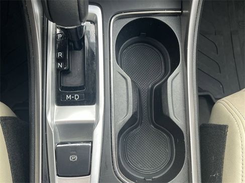 Used 2019 Subaru Ascent Limited image 6