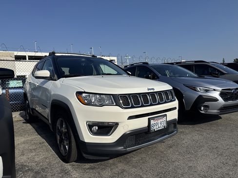 Used 2020 Jeep Compass Limited FWD image 2