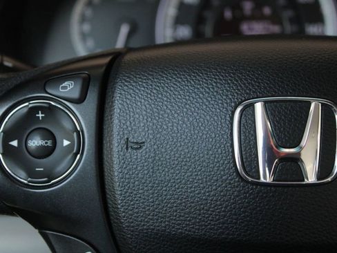 Used 2015 Honda Accord LX image 27