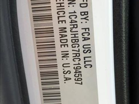 Used 2024 Jeep Grand Cherokee Limited image 26