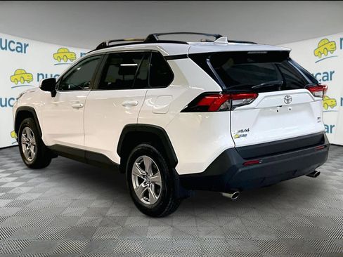 Used 2023 Toyota RAV4 XLE w/ Convenience Package image 4