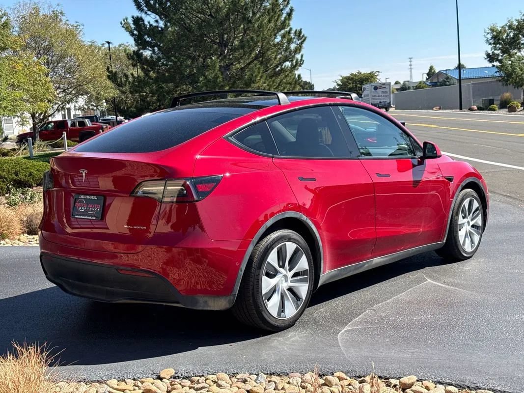 Used 2020 Tesla Model Y Long Range AWD/4WD image 30