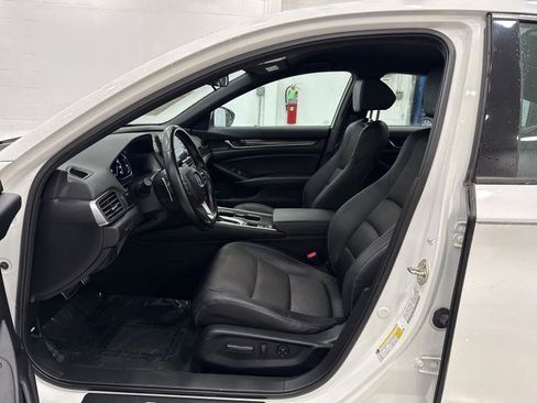 Used 2019 Honda Accord Sport image 12
