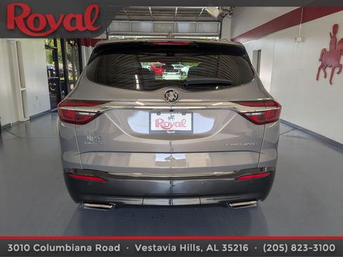Used 2018 Buick Enclave Premium FWD image 3