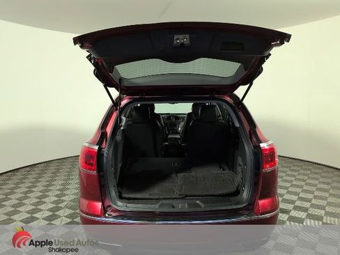 Used 2014 Buick Enclave Leather w/ Trailering Provision Package image 10