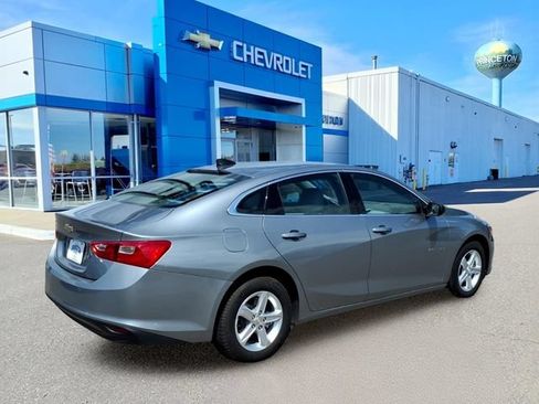 Used 2024 Chevrolet Malibu LS FWD image 3