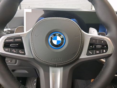 New 2026 BMW X5 xDrive50e w/ Executive Package AWD/4WD image 15