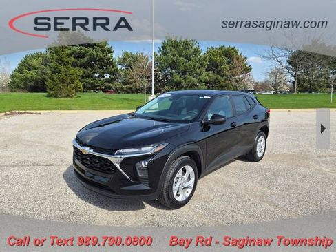 Used 2024 Chevrolet Trax LS w/ LS Convenience Package image 1