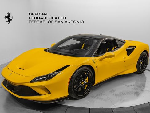 Used 2021 Ferrari F8 Tributo image 12