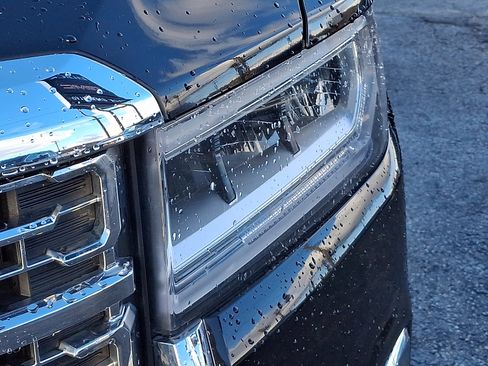 Used 2021 GMC Acadia Denali w/ Denali Technology Package image 10