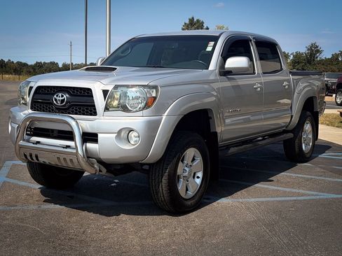Used 2011 Toyota Tacoma 4x4 Double Cab w/ TRD Sport Pkg image 13