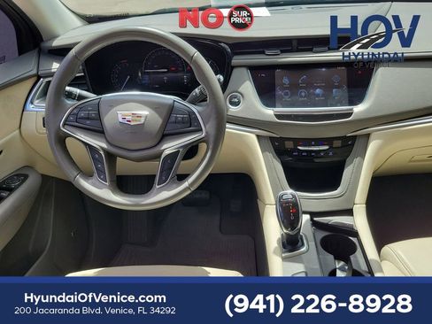 Used 2019 Cadillac XT5 Luxury FWD image 19
