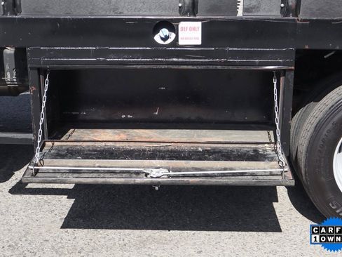 Used 2016 Ford F550 4x4 Crew Cab Super Duty image 6